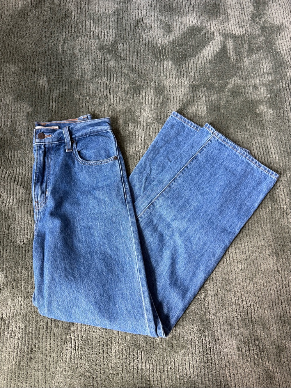 Levi’s High Waisted Straight Jeans